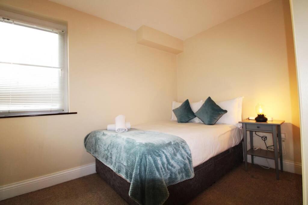 Ferienwohnung Large 3 Bed, Galway City Centre Exterior foto
