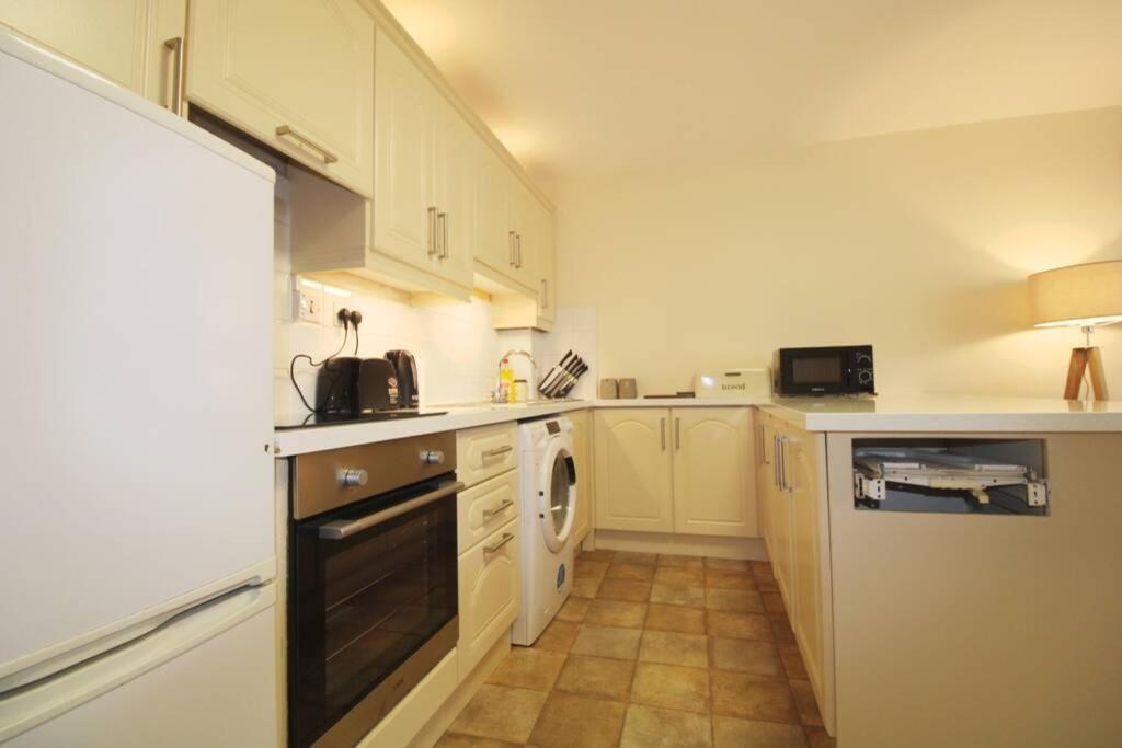 Ferienwohnung Large 3 Bed, Galway City Centre Exterior foto
