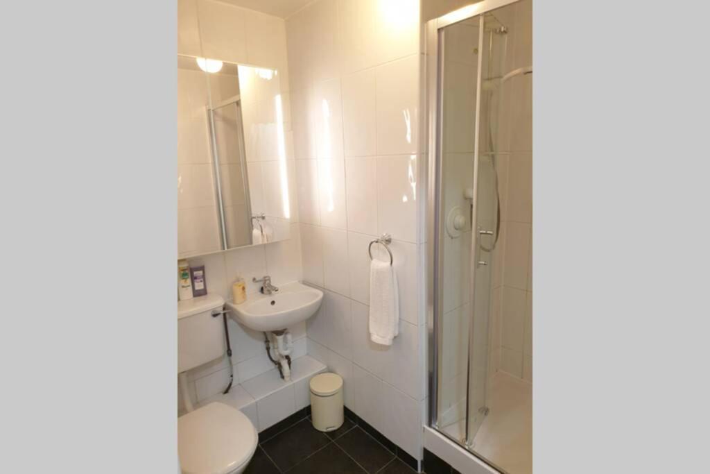 Ferienwohnung Large 3 Bed, Galway City Centre Exterior foto